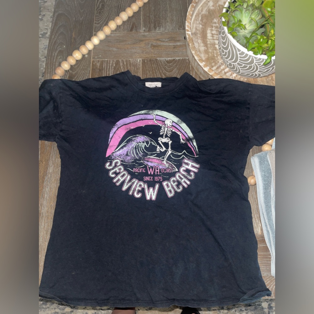 Graphic tee, stitch and pine brand, XS in size, black with pinks and purples